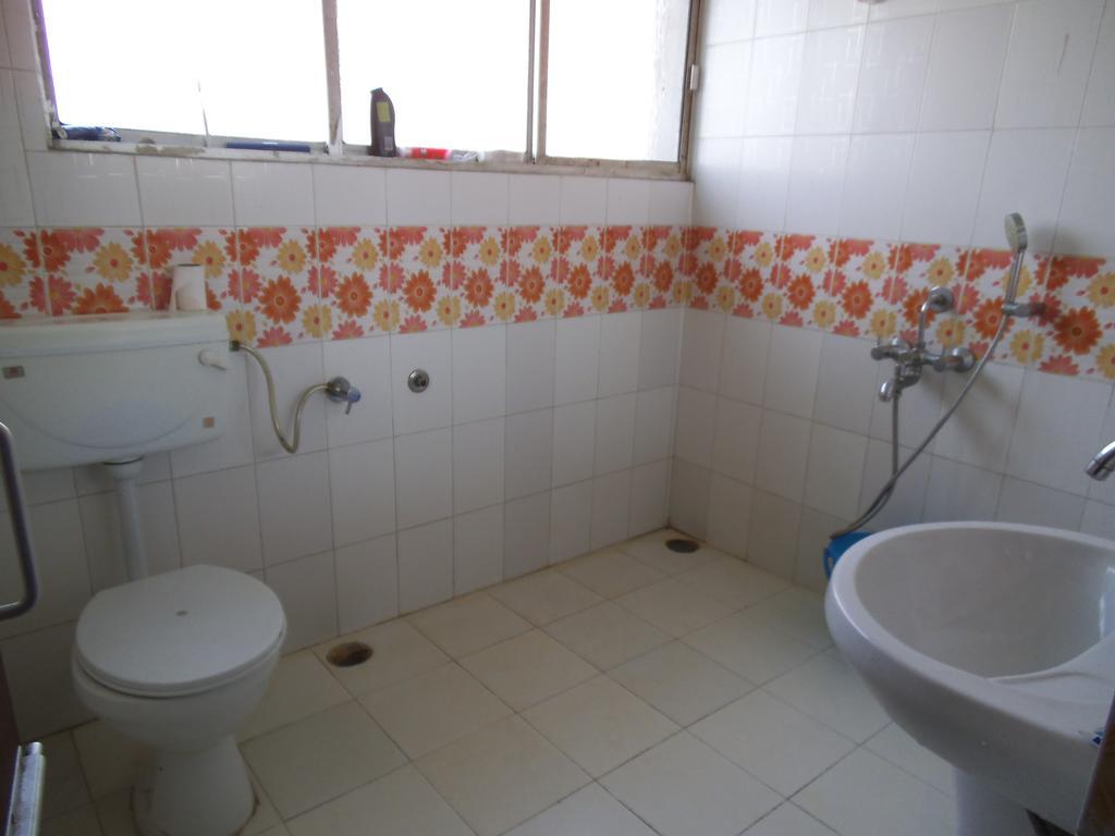 City Centre Hotel Agartala Phòng bức ảnh