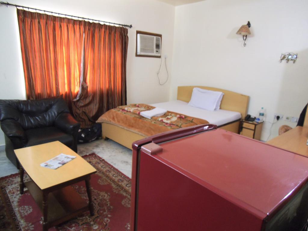City Centre Hotel Agartala Phòng bức ảnh