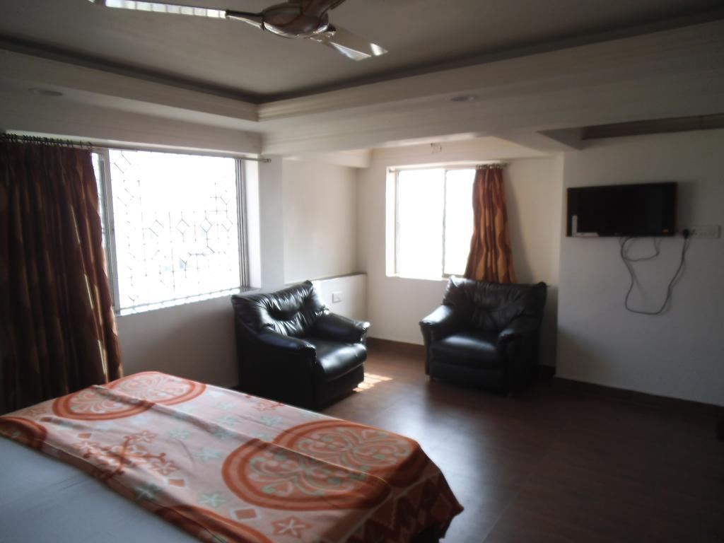 City Centre Hotel Agartala Phòng bức ảnh
